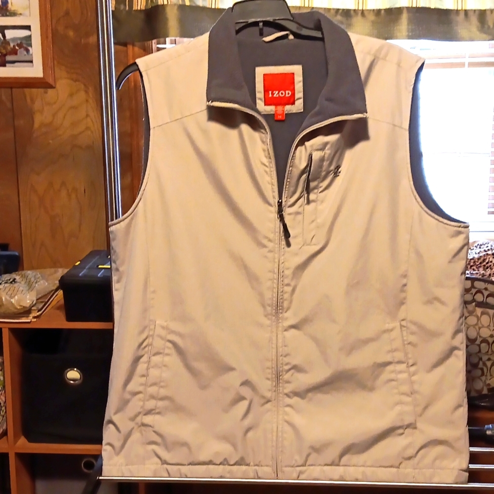 Izod Khaki Fleece-lined Golf Vest